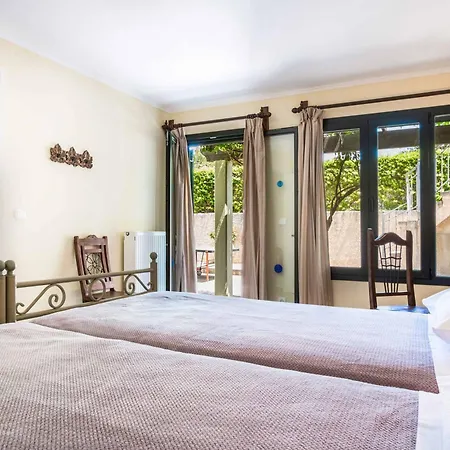 Villa Dionysus *